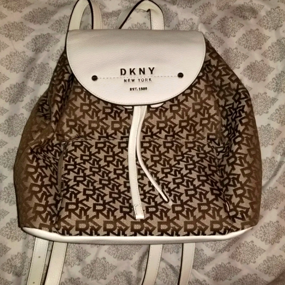Brand New Dkny Town And Country Backpack